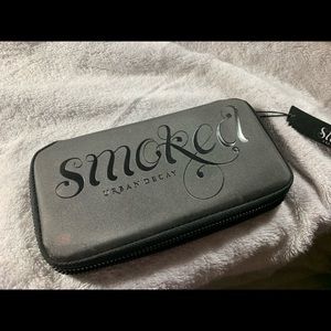 Urban Decay Smoked palette